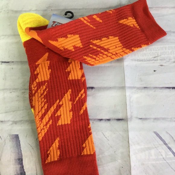 DC Comics Shazam Billy Batson Logo Men's Socks - Picture 2 of 4